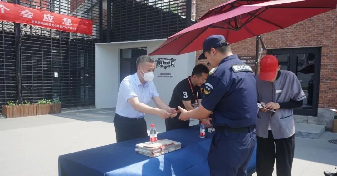 1688006559519784.jpg 1688006559519784.jpg